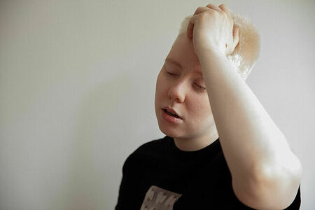 Arseny in his appartment in Paris, France. March 2025.