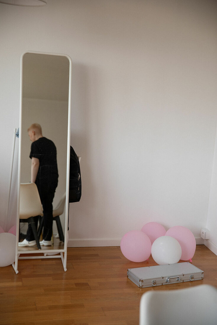 Arseny in his appartment in Paris, March 2025.